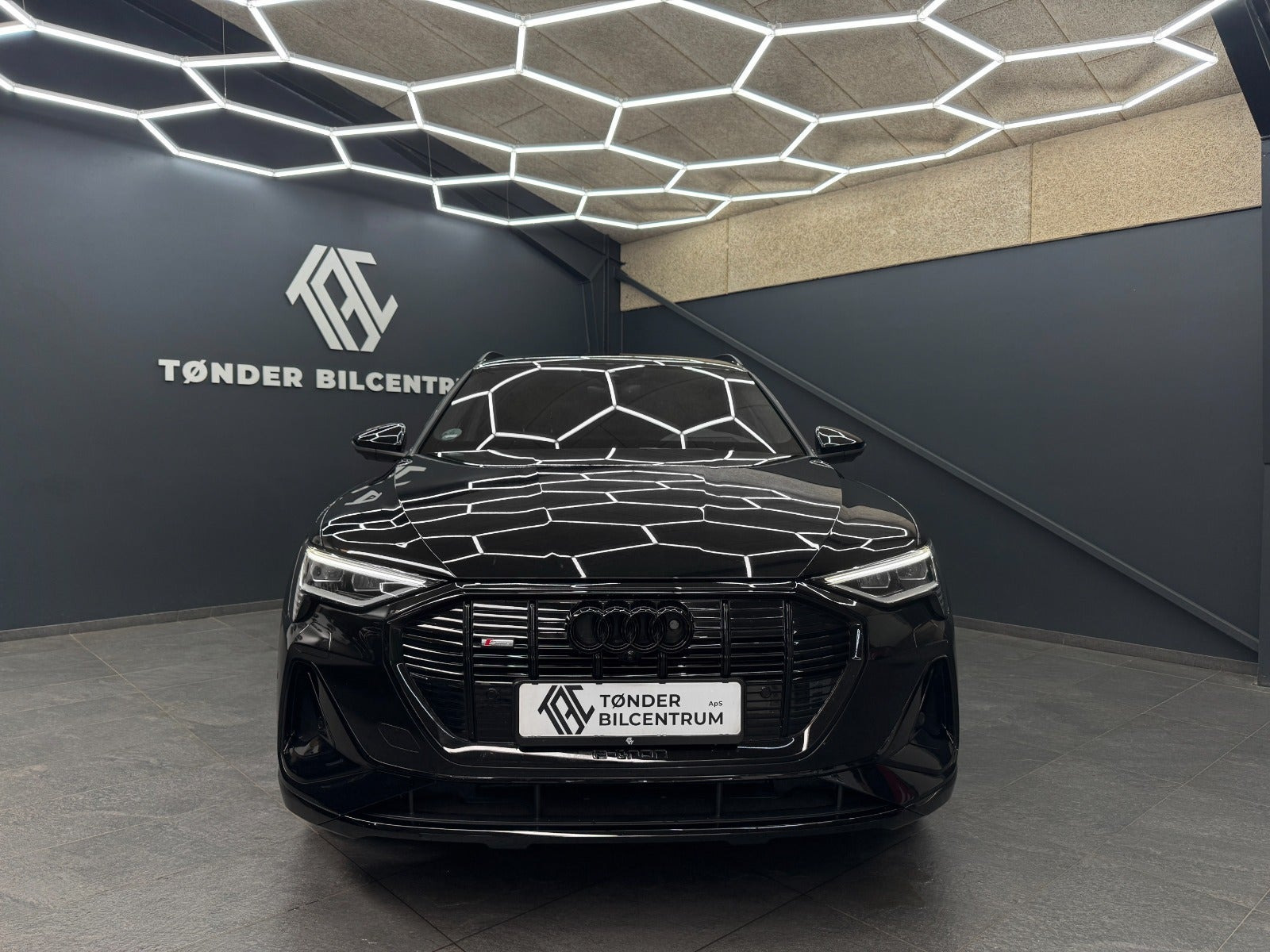 Sort Audi e-tron fra 2023