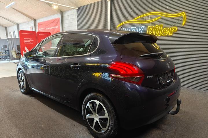 undefined Peugeot 208 fra 2016