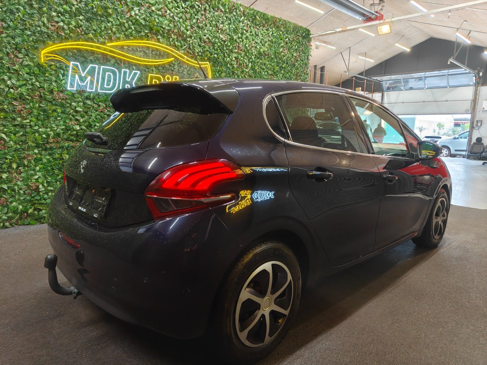 undefined Peugeot 208 fra 2016