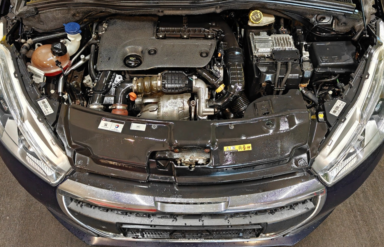 undefined Peugeot 208 fra 2016