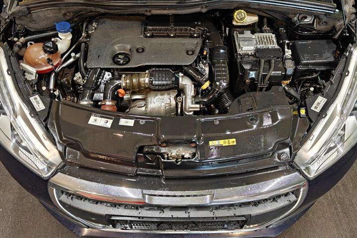 undefined Peugeot 208 fra 2016