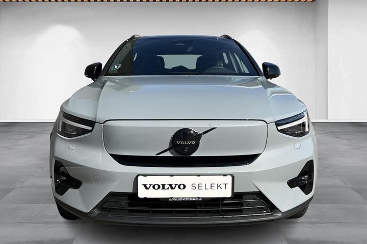 Grå Volvo EX40 fra 2026