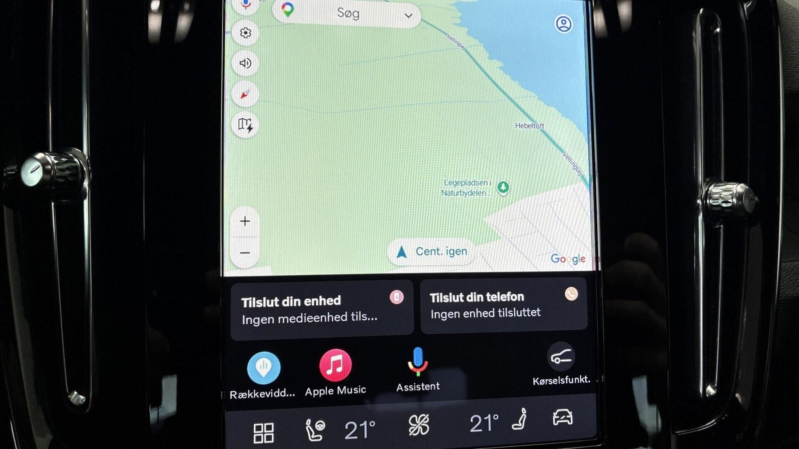 Grå Volvo XC40 fra 2024