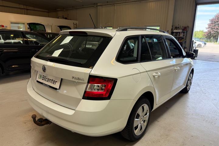 Hvid Skoda Fabia fra 2017