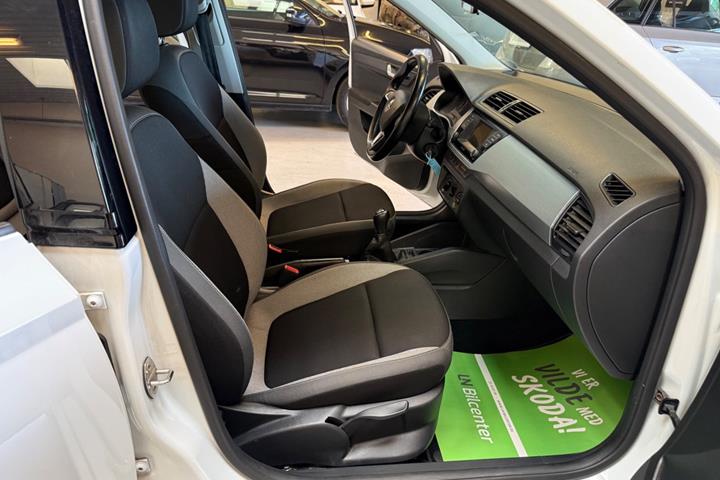 Hvid Skoda Fabia fra 2017