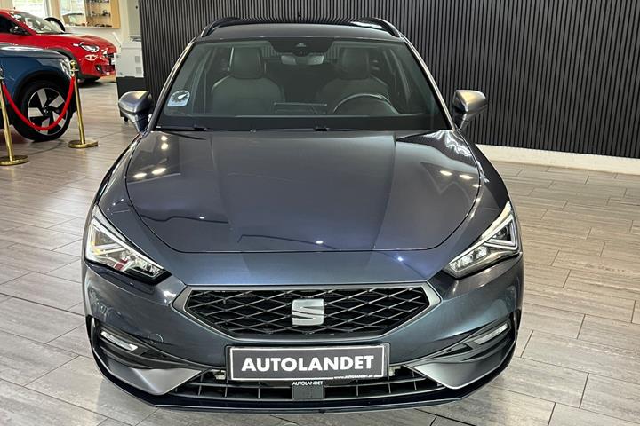 Grå Seat Leon fra 2021