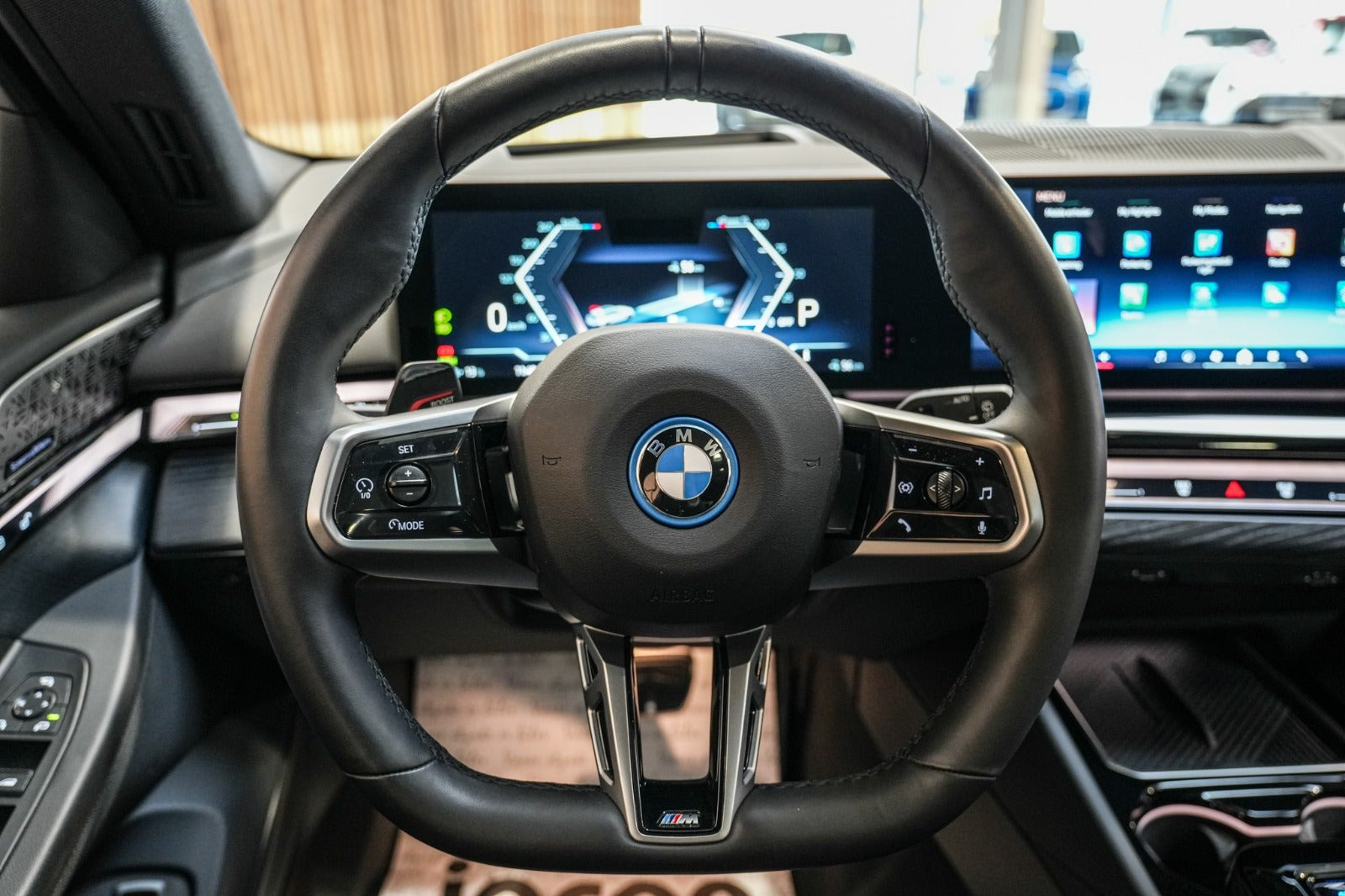 Hvid BMW i5 fra 2025