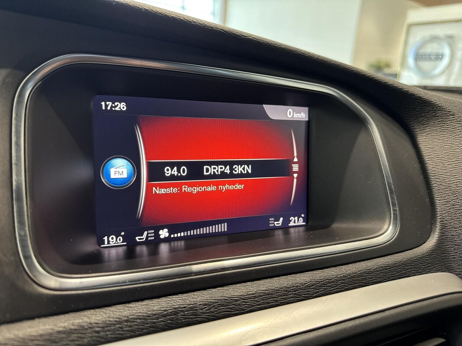 Hvid Volvo V40 fra 2018