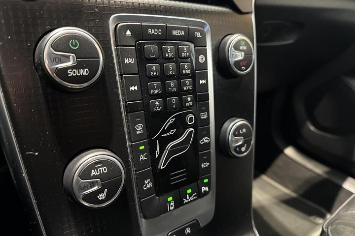 Hvid Volvo V40 fra 2018