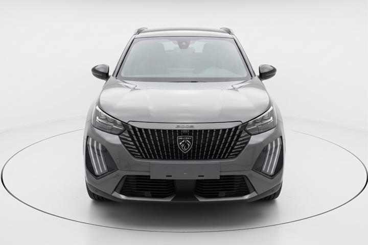 Grå Peugeot e-2008 fra 2025