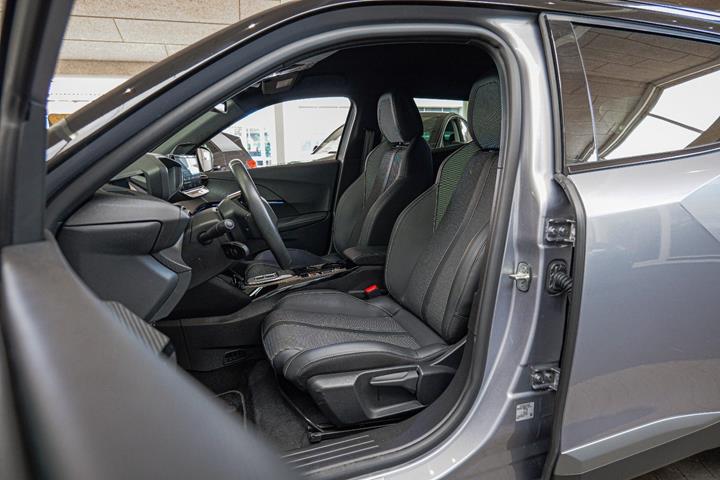 undefined Peugeot e-2008 fra 2025