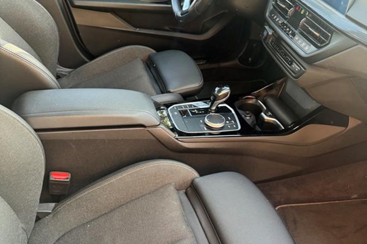 undefined BMW 118i fra 2020