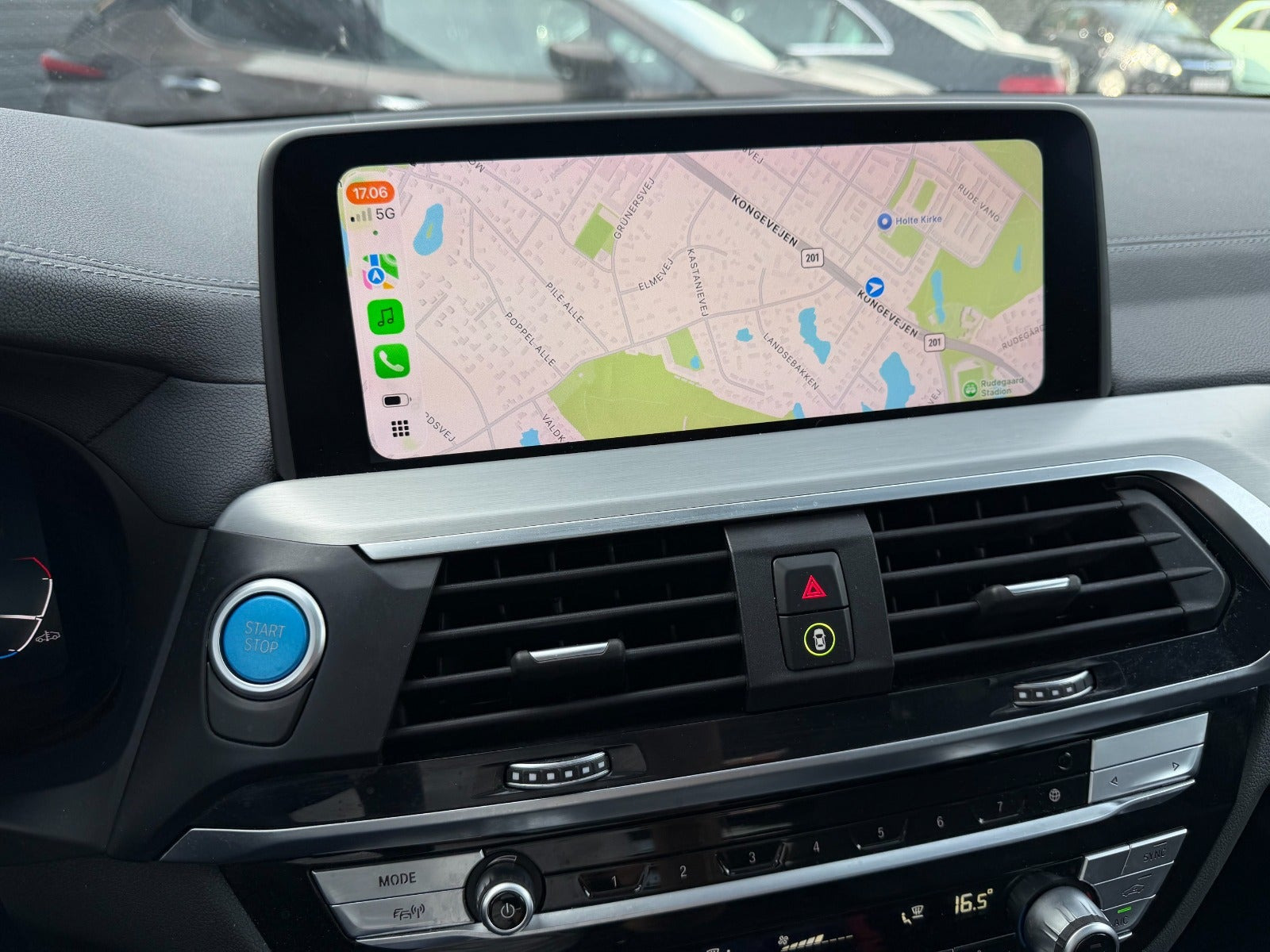 Sort BMW iX3 fra 2021