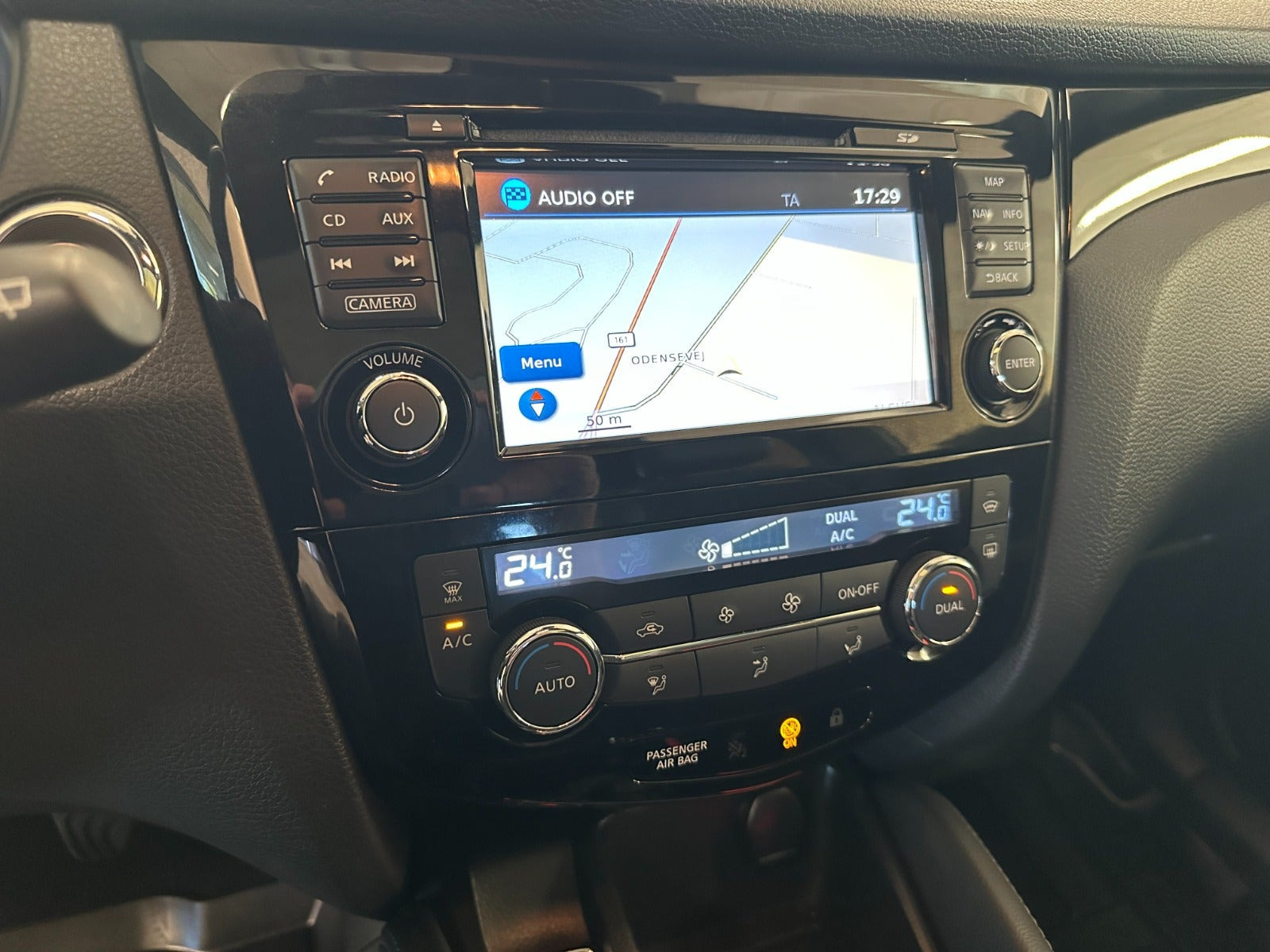 Grå Nissan Qashqai fra 2017