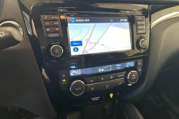 Grå Nissan Qashqai fra 2017