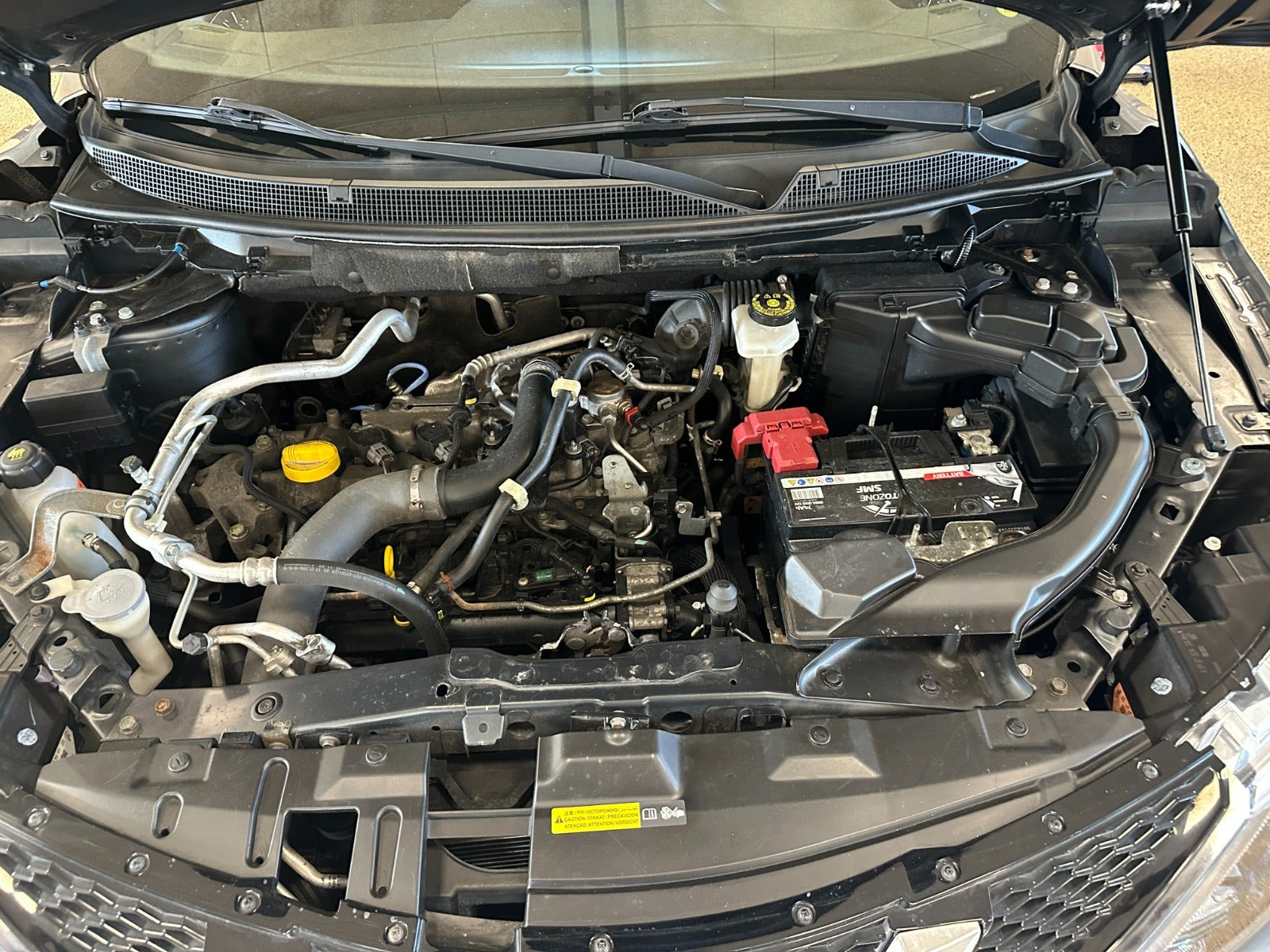 Grå Nissan Qashqai fra 2017