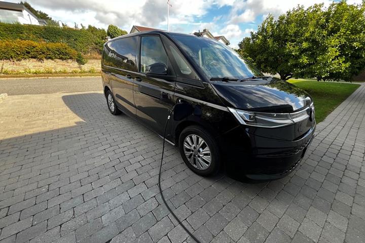 undefined VW Multivan fra 2023