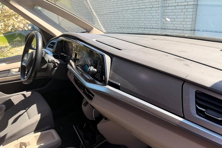 undefined VW Multivan fra 2023