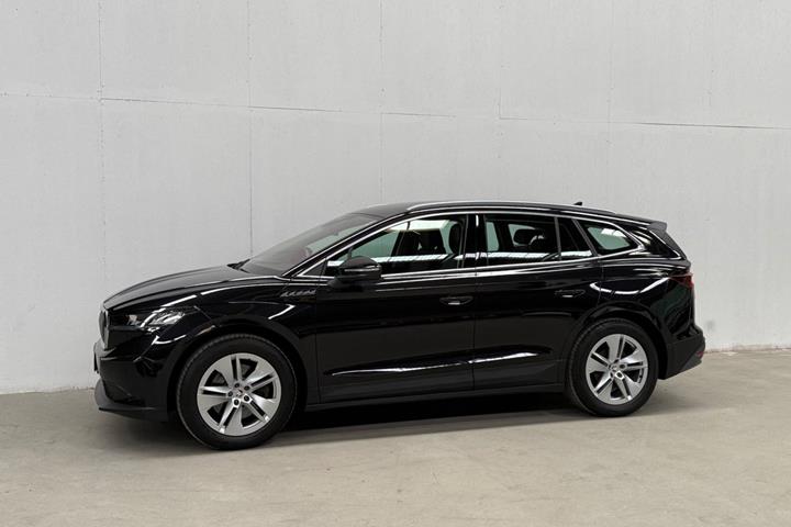 Sort Skoda Enyaq fra 2022