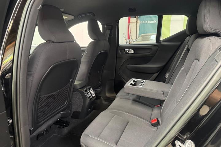 Sort Volvo XC40 fra 2023