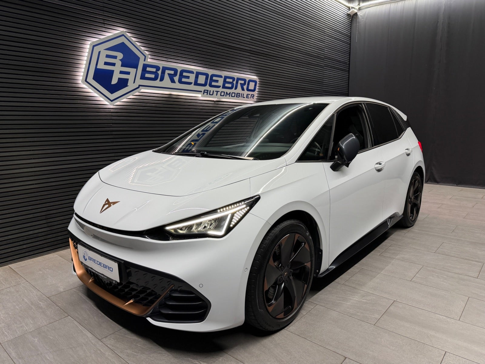 Cupra Born 59 e-Boost