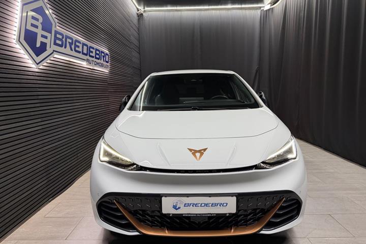 Hvid Cupra Born fra 2025