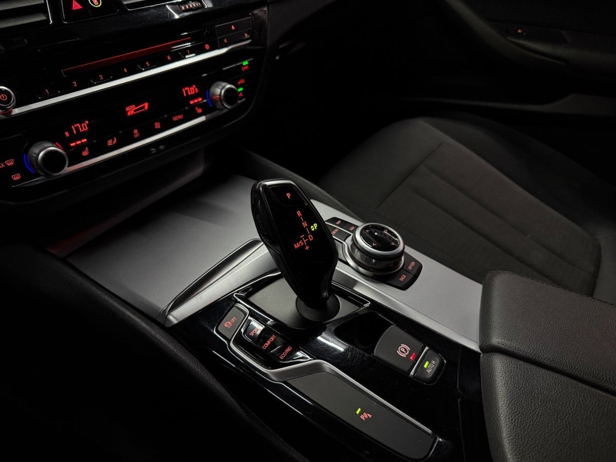 Sort BMW 530d fra 2017
