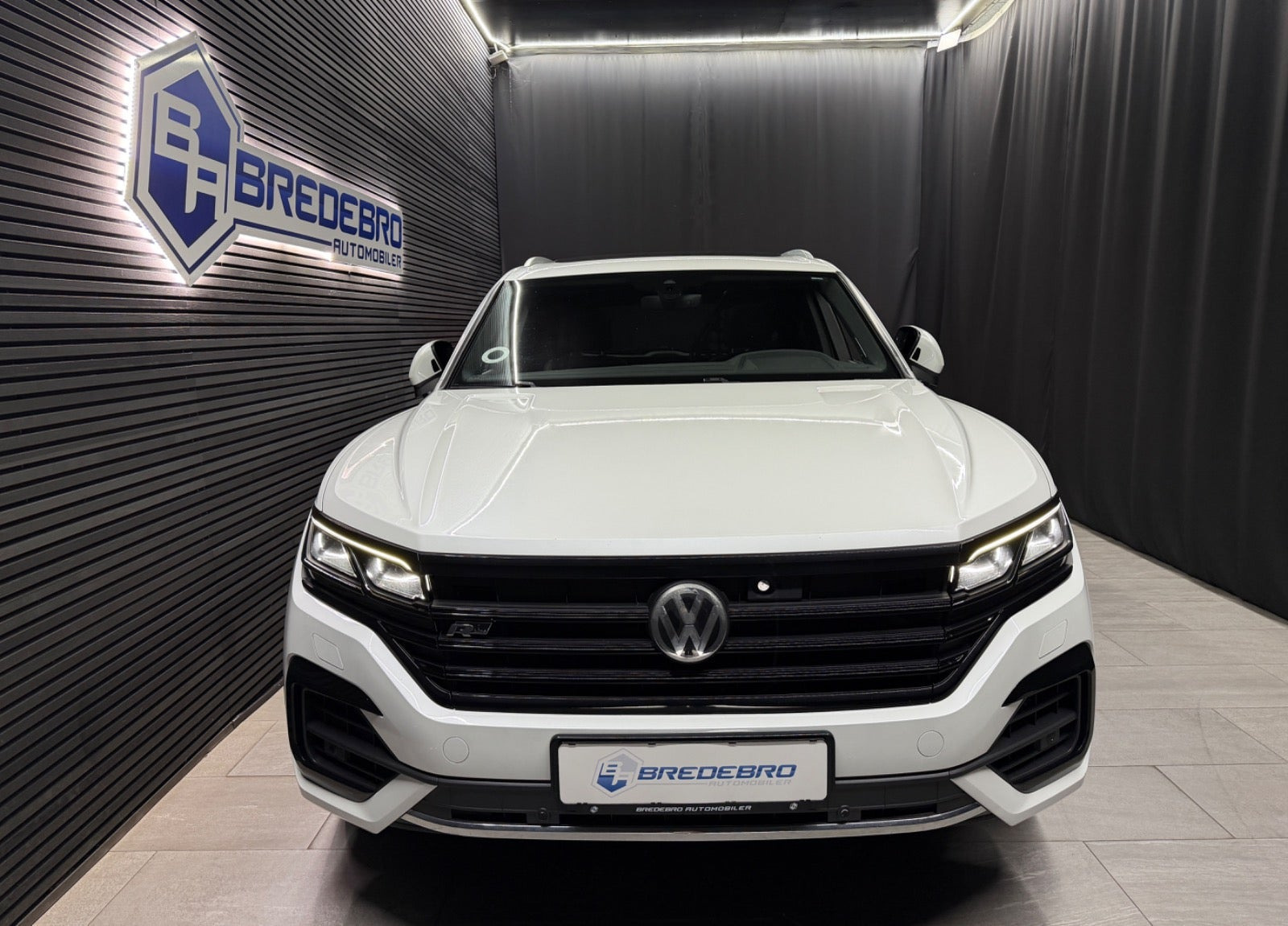 Hvid VW Touareg fra 2018