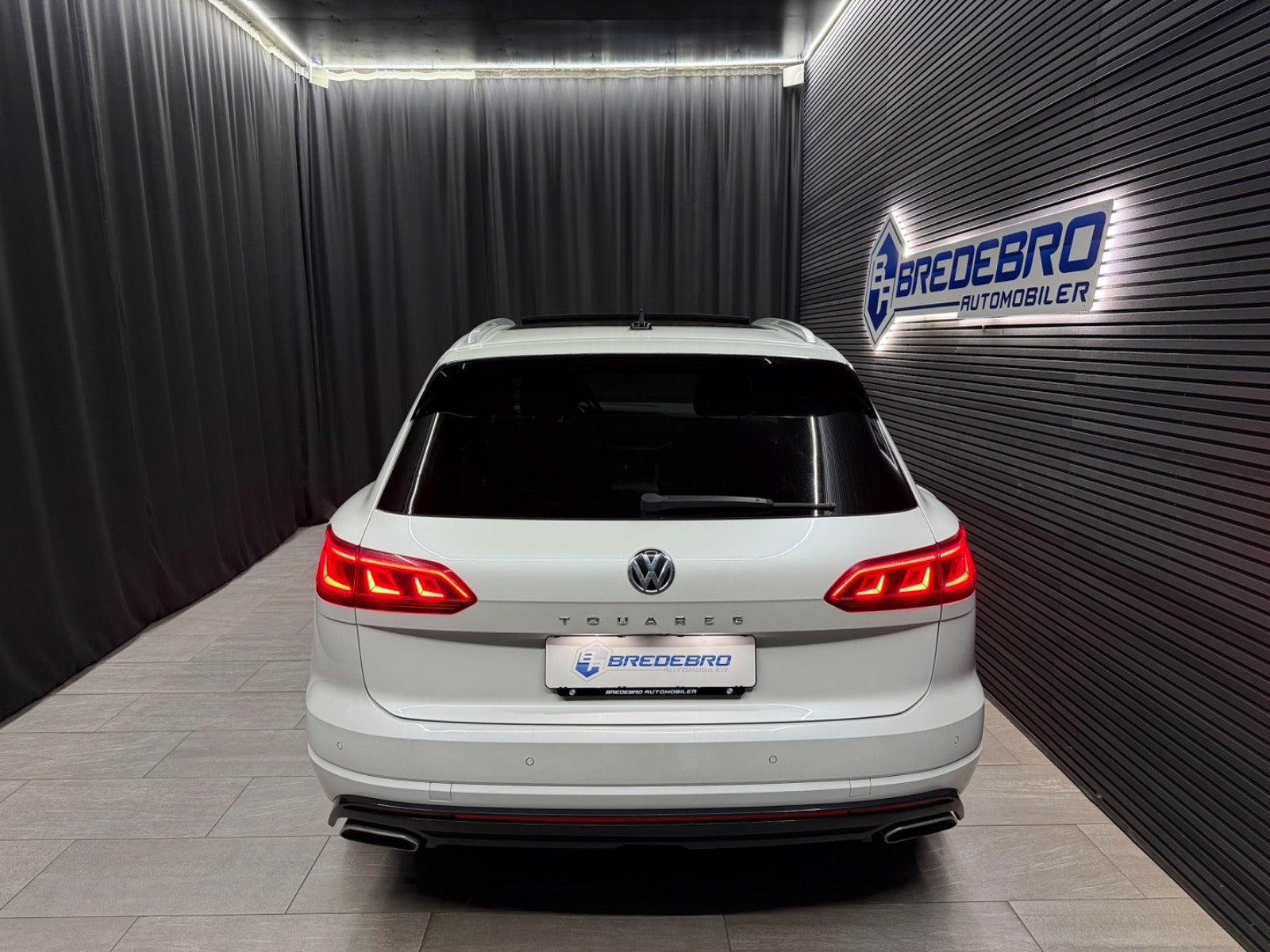 Hvid VW Touareg fra 2018