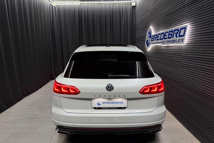 Hvid VW Touareg fra 2018