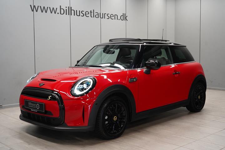 Rød Mini Cooper SE fra 2023