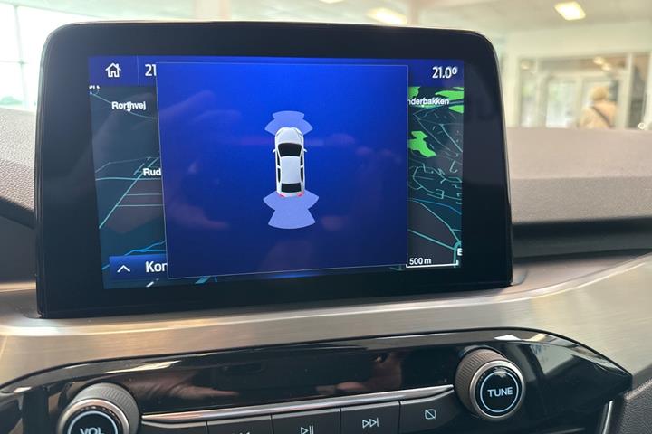 Blå Ford Kuga fra 2020