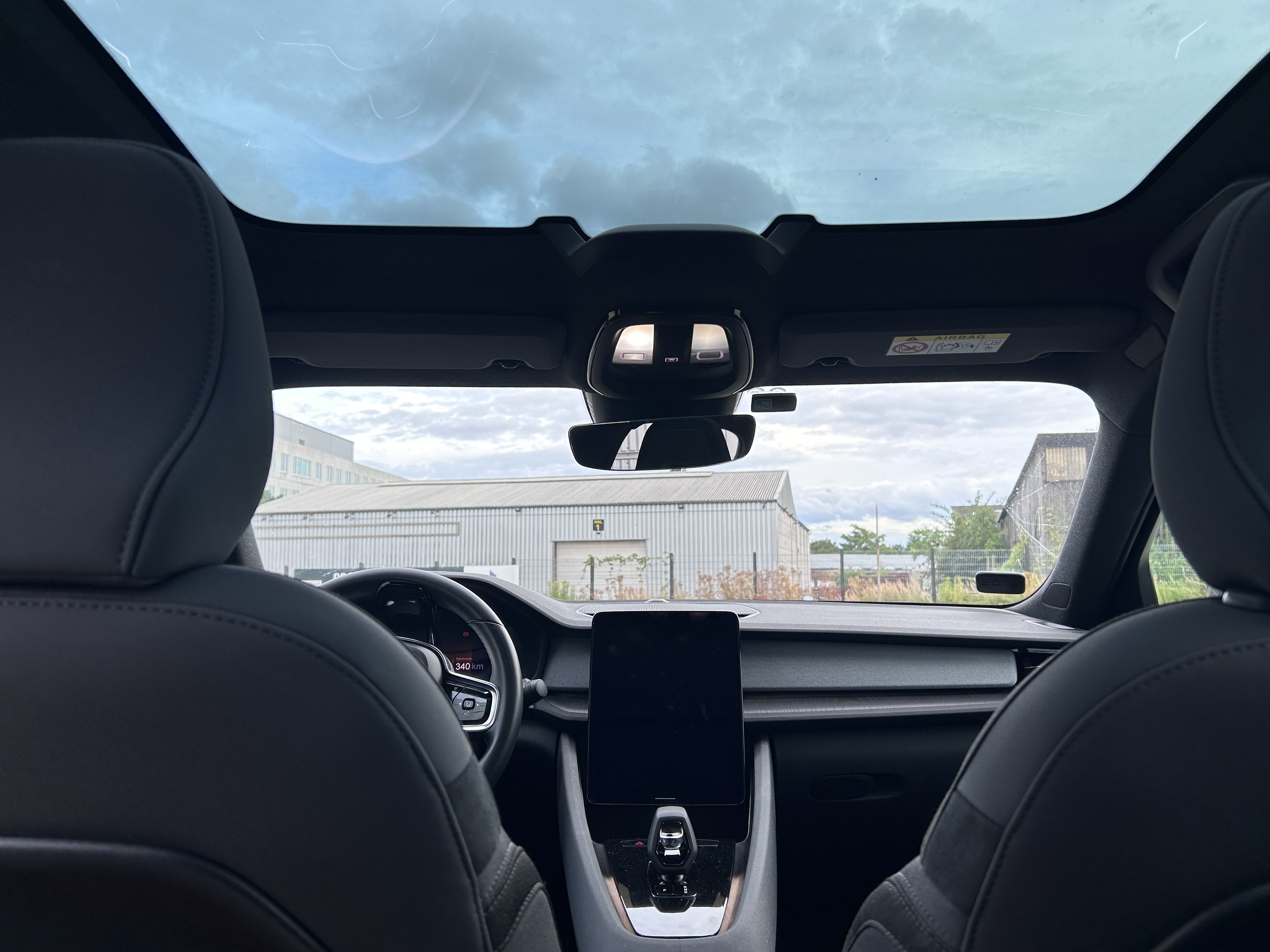 Blå Polestar 2 fra 2023