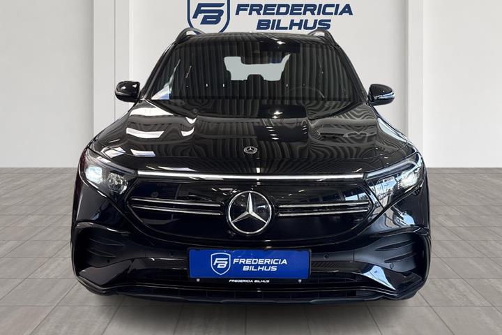 Sort Mercedes EQB250+ fra 2024