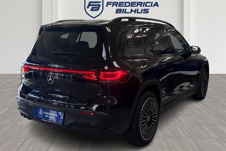 Sort Mercedes EQB250+ fra 2024