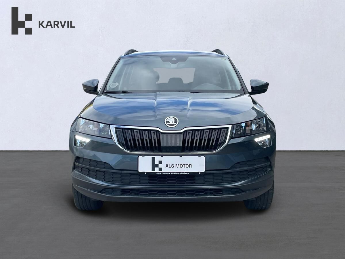 Grå Skoda Karoq fra 2019