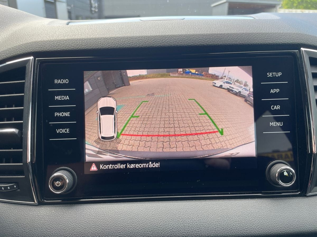 Grå Skoda Karoq fra 2019