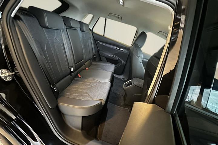 Sort Skoda Elroq fra 2026
