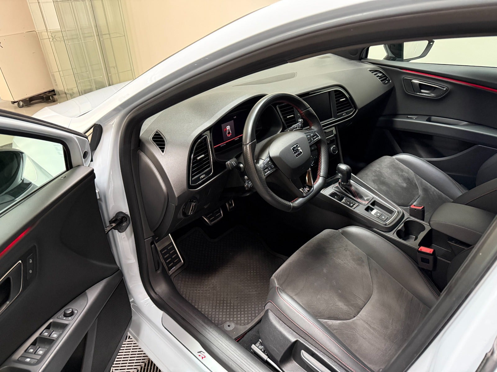 Blå Seat Leon fra 2020