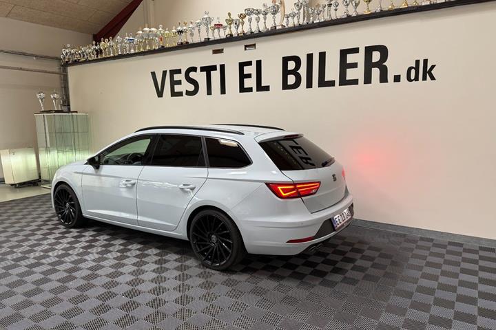 Blå Seat Leon fra 2020