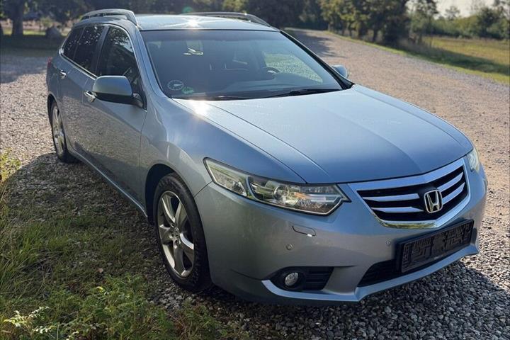 Blå Honda Accord fra 2012