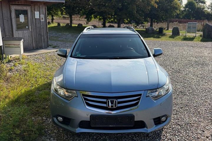 Blå Honda Accord fra 2012