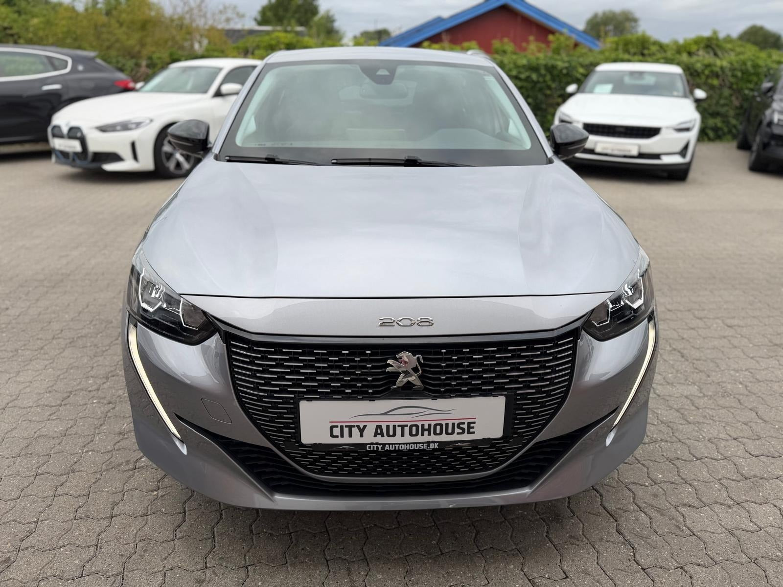 Sølv Peugeot e-208 fra 2022