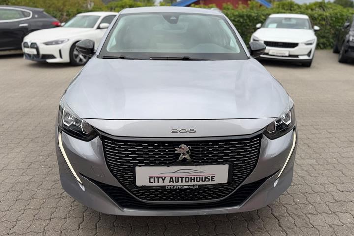 Sølv Peugeot e-208 fra 2022