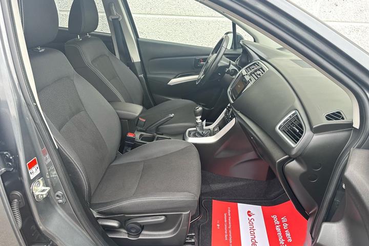 undefined Suzuki S-Cross fra 2016