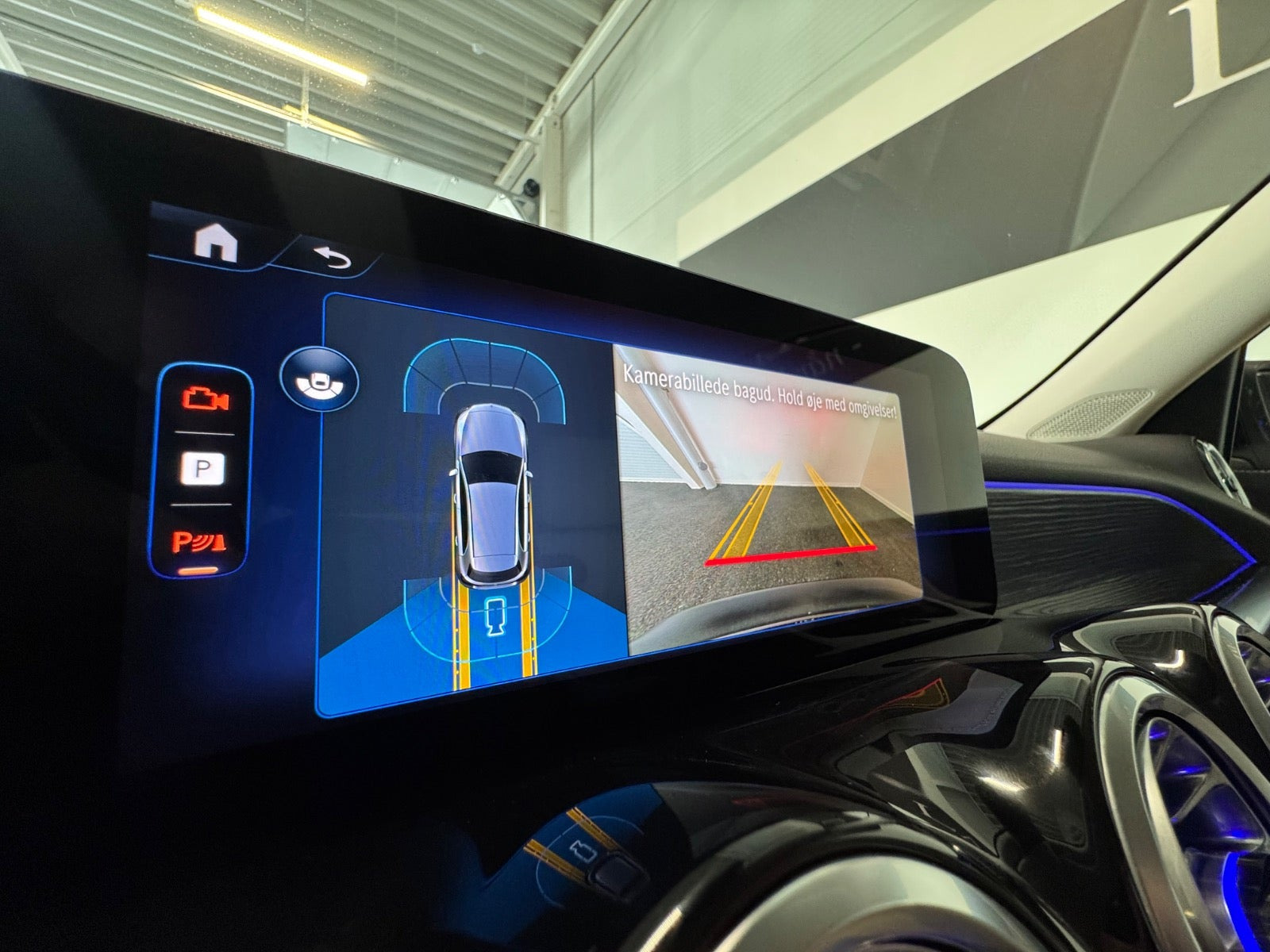 Sort Mercedes EQB250+ fra 2025