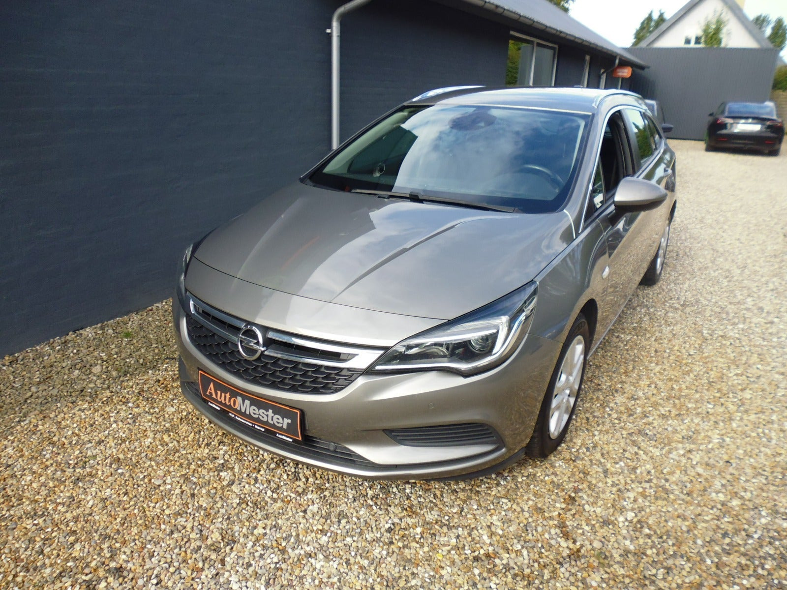 Opel Astra 1,0 T 105 Essentia Sports Tourer