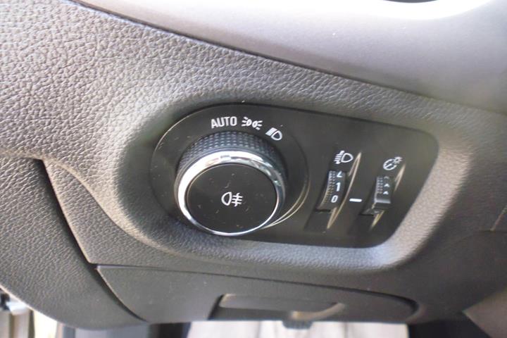undefined Opel Astra fra 2017