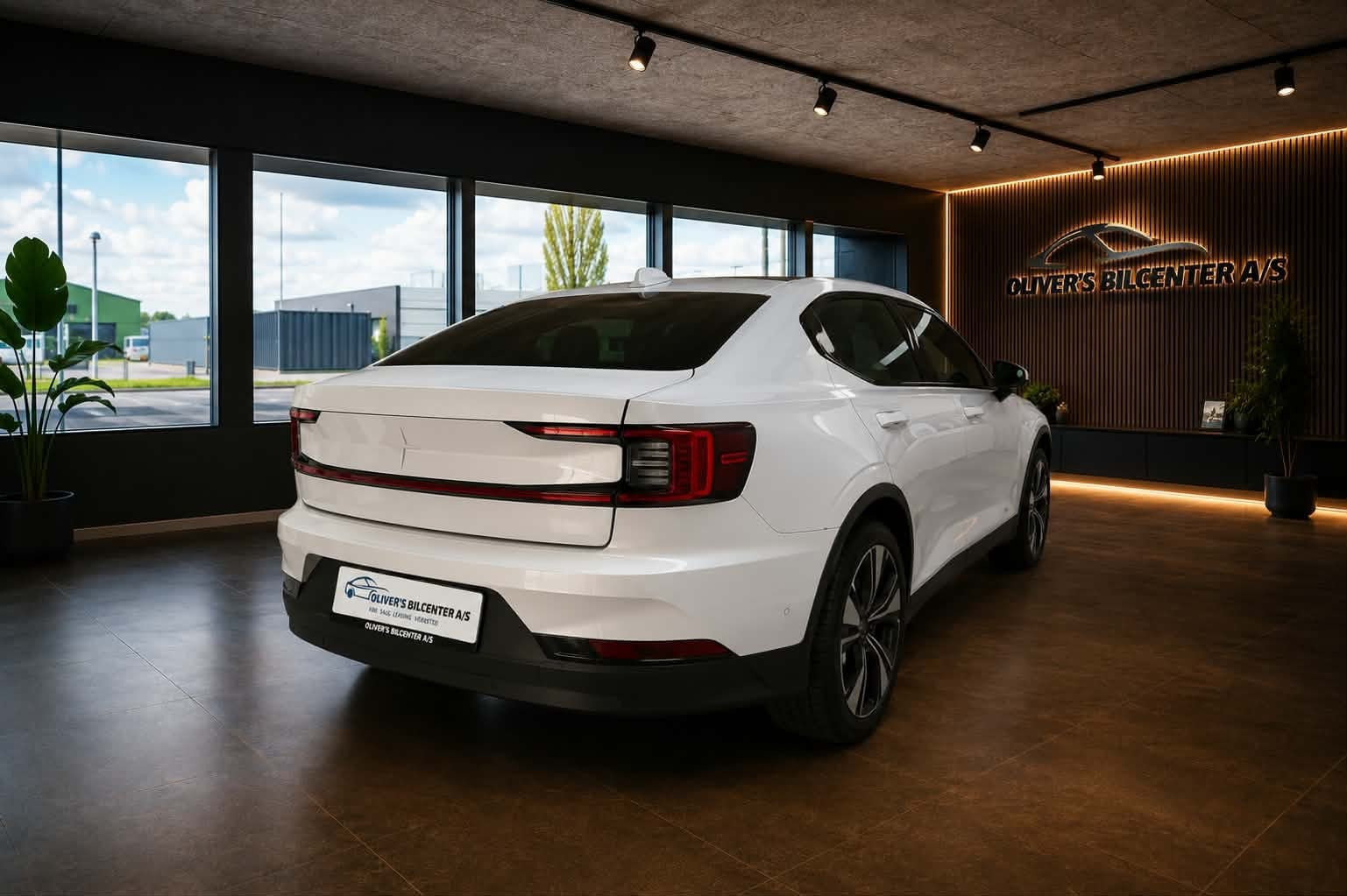 Sølv Polestar 2 fra 2023
