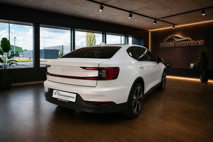 Sølv Polestar 2 fra 2023